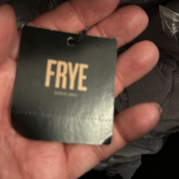 New with tags Frye blk zip handbag - Picture 7 of 15